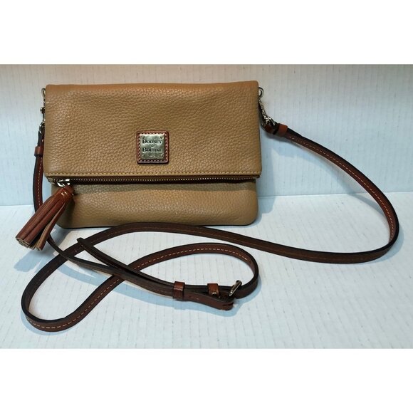Dooney & Bourke crossbody folder-over handbag purse tassel pebbled tan - Picture 1 of 12